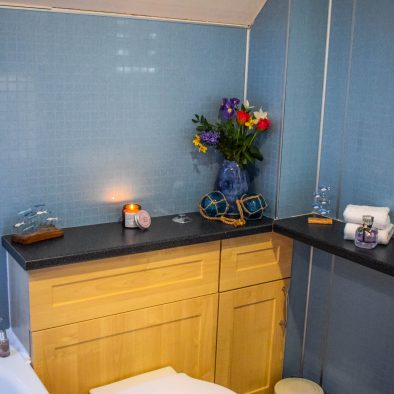 The Bathroom at Gables Holiday Cottage, Achiltibuie