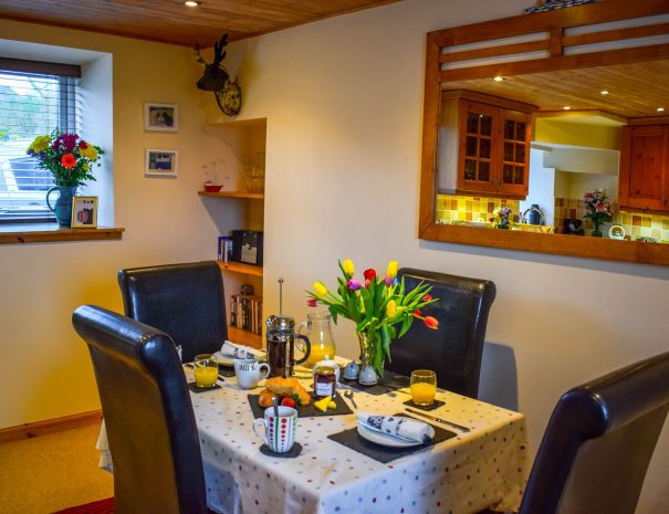 The dining area at Gables Cottage Polbain